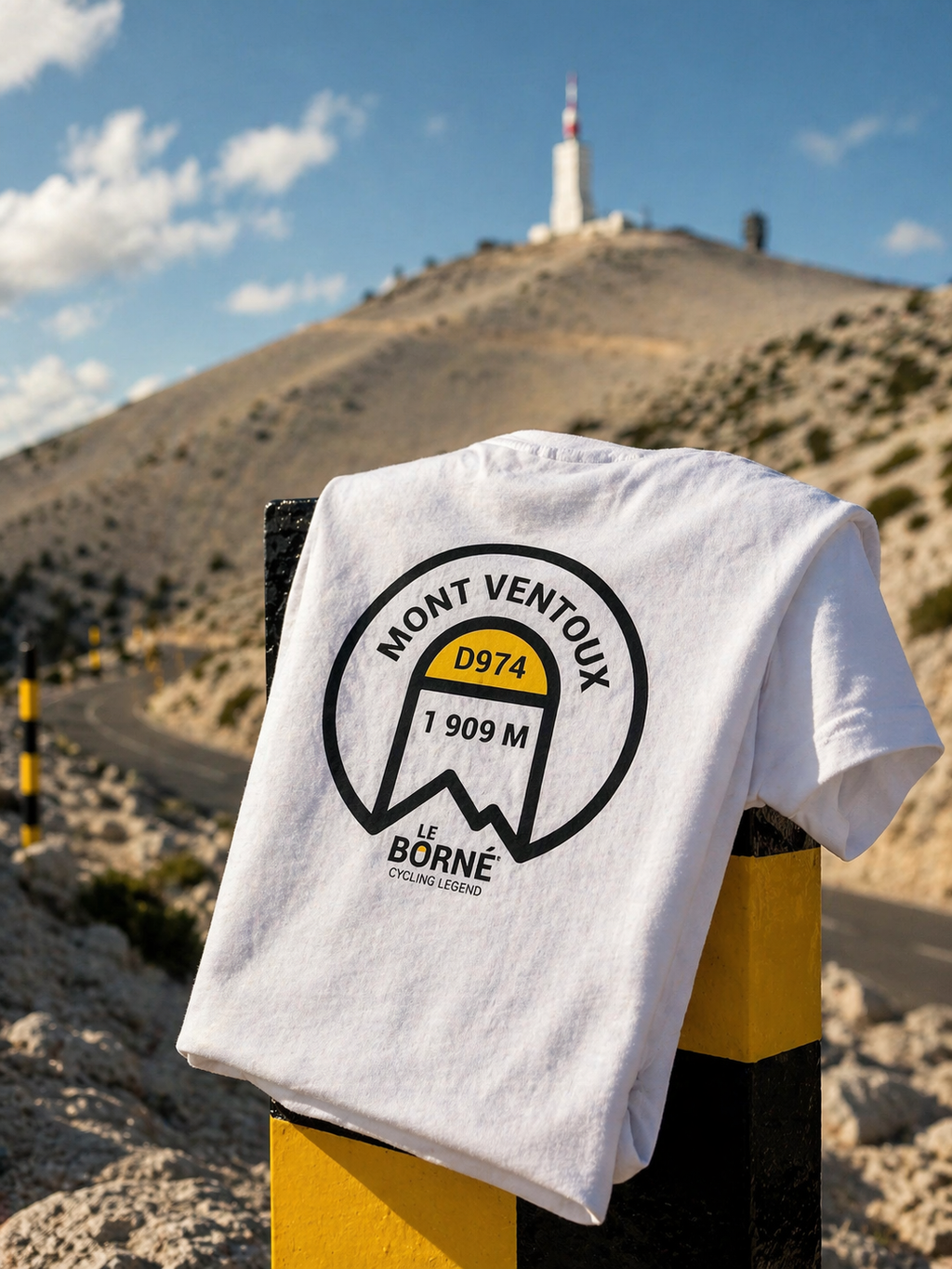 T-shirt cyclisme Mont Ventoux Le Borné présenté plié